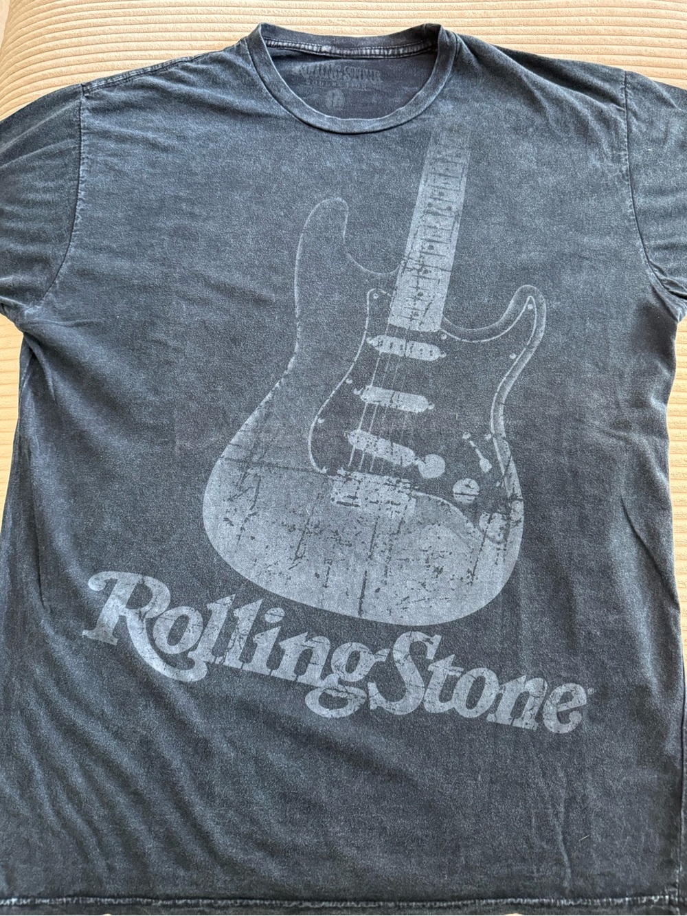 Rolling Stone Collection dark blue guitar graphic men's T-shirt